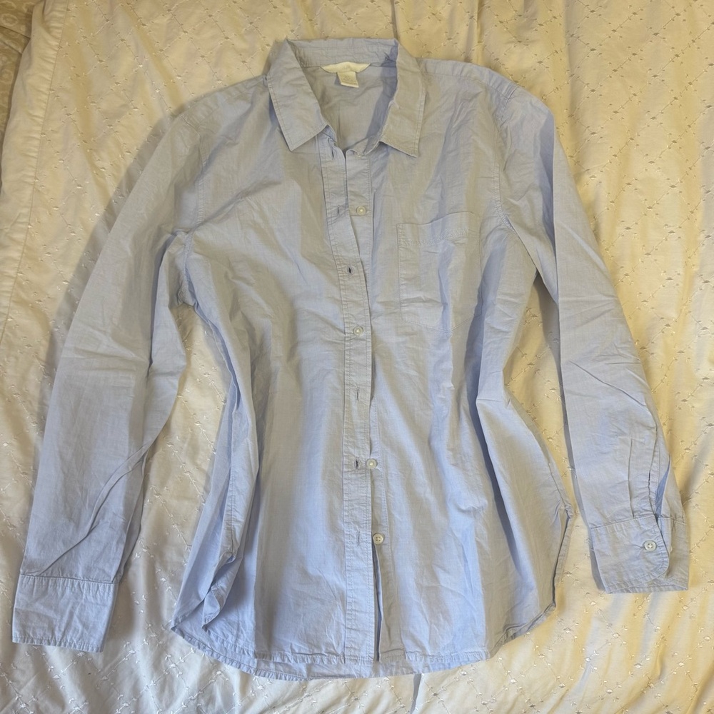 H&M Light Blue Button-Up Shirt with collar 100% cotton